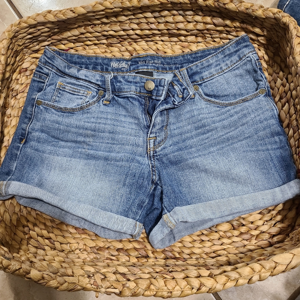 Midrise shorts